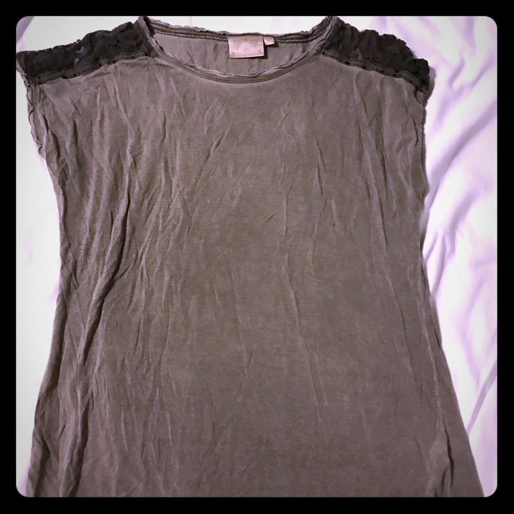 ⚡️ COMFY Faded wash  xl tee lace trim sleeve